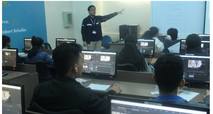Southville Multimedia Business Class Conducts Workshop on Video Editing